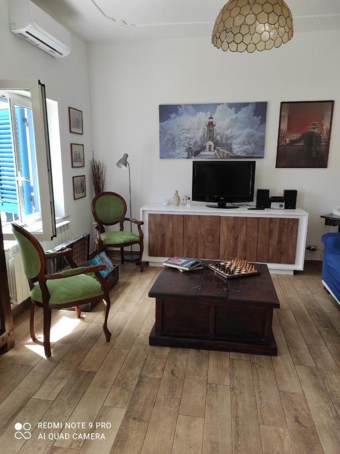 La Casa Di Giulio - Holiday Home إزولا ديلي فيمين المظهر الخارجي الصورة