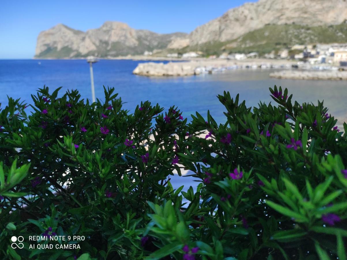 La Casa Di Giulio - Holiday Home إزولا ديلي فيمين المظهر الخارجي الصورة