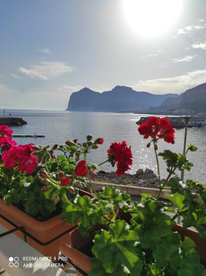 La Casa Di Giulio - Holiday Home إزولا ديلي فيمين المظهر الخارجي الصورة